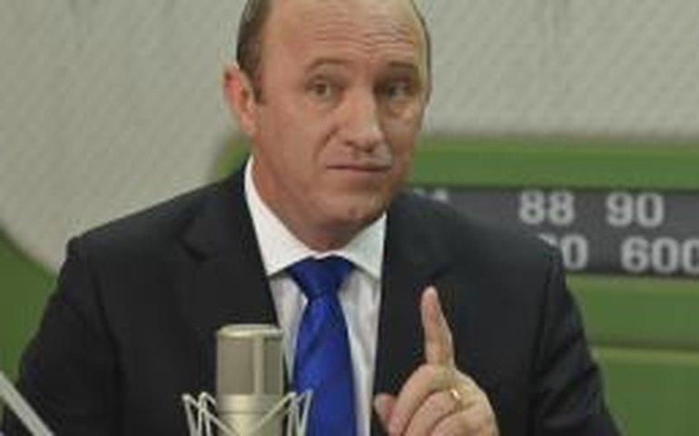 Ministro da Agricultura defende aumento do percentual de álcool na gasolina