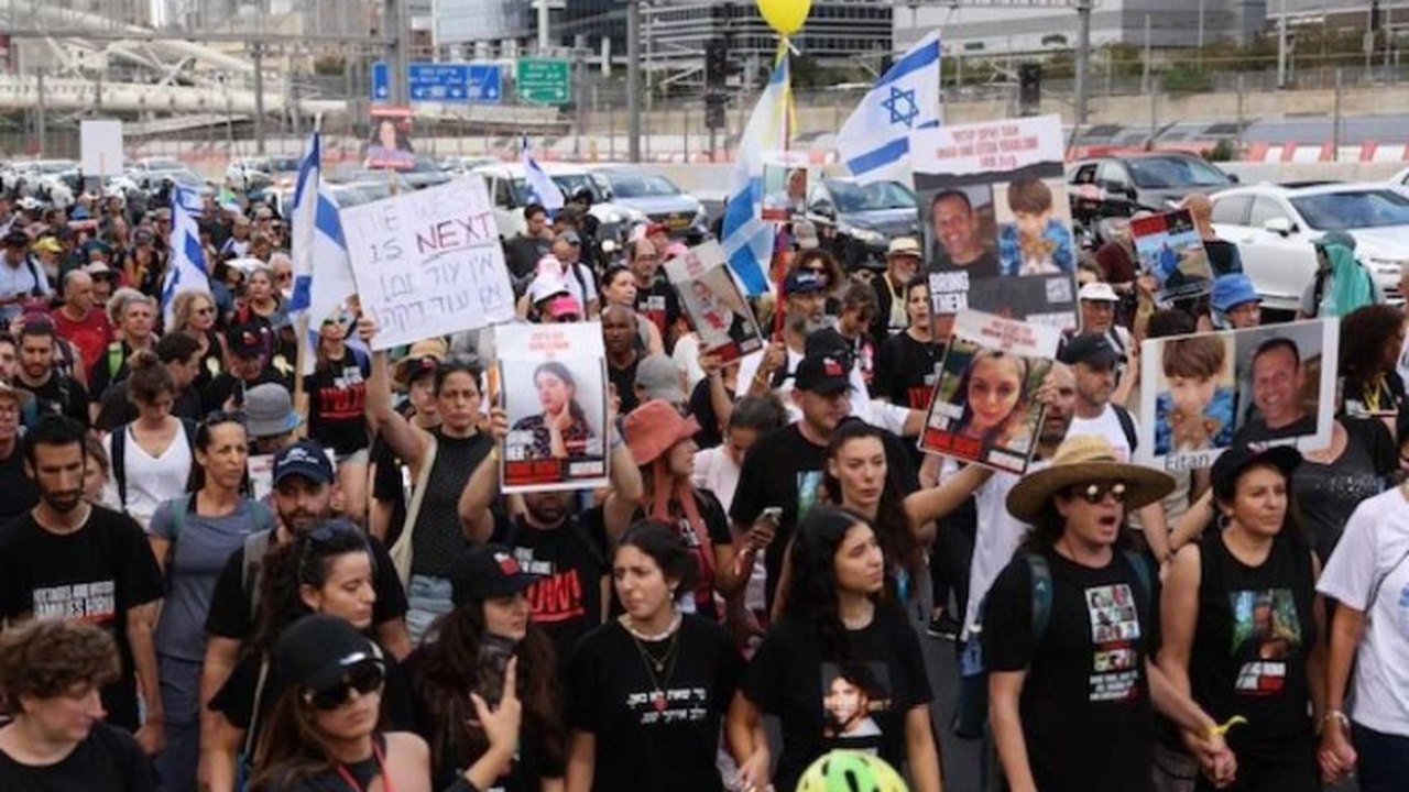 Milhares marcham em apoio a Gaza em várias cidades do mundo, um ano após o ataque do Hamas, em 7 de outubro; fotos