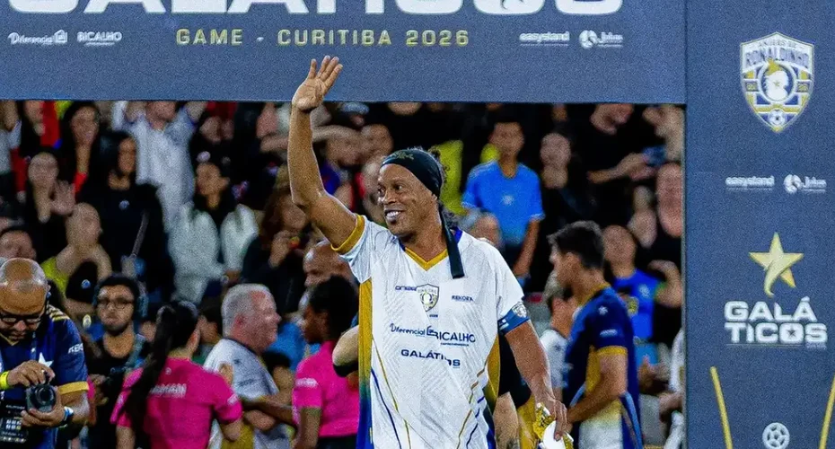 Ronaldinho Gaúcho anuncia volta aos gramados pelo italiano Ravenna
