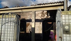 casa pega fogo