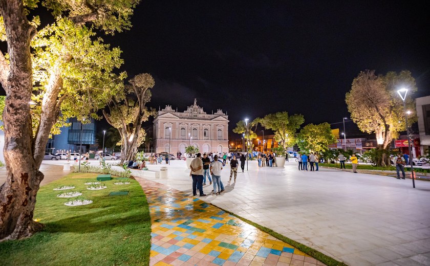 Revitalização da Praça Marechal Deodoro devolve vida e história ao Centro de Maceió