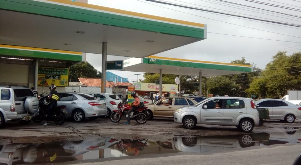 Postos de gasolina caos / Foto: Internauta