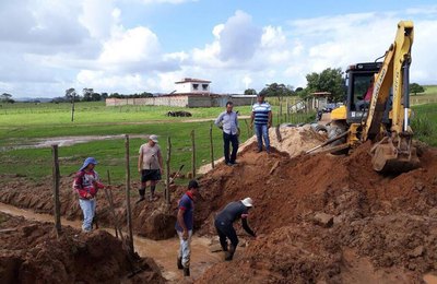Anadia: prefeito Celino Rocha acompanha obras por toda a cidade 