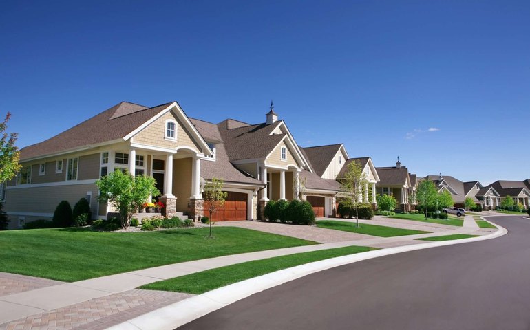 Venda de moradias usadas caem 3,3% em junho ante maio, mais que o esperado