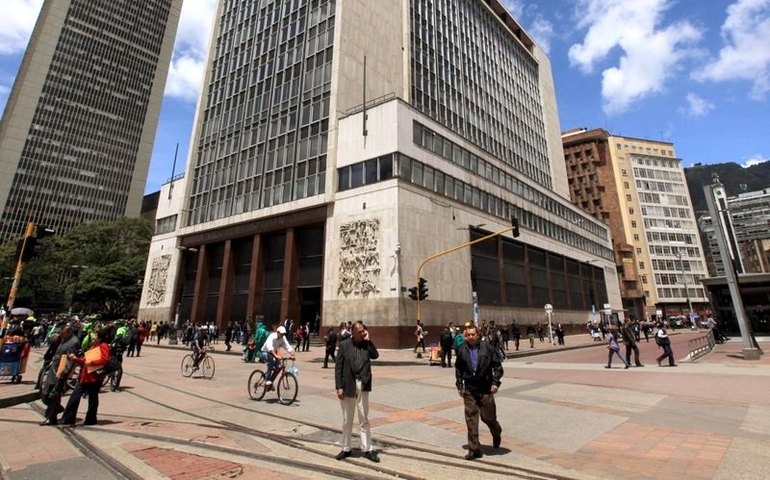 BC da Colômbia decide elevar taxa básica de juros de 6,0% a 7,5%