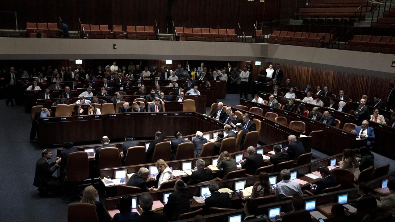 Comissão eleitoral de Israel barra partidos árabes e aprova extrema direita para eleições