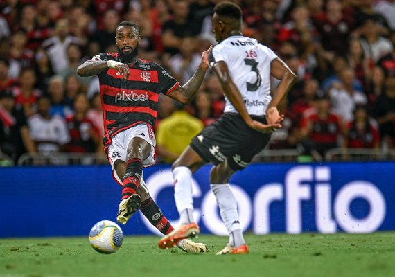 Flamengo vence o Sport com tranquilidade e se recupera no Brasileirão