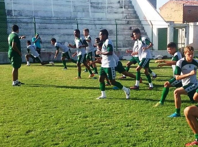 Coruripe se reapresenta após vitória, titulares e reservas fizeram trabalho no Gersão