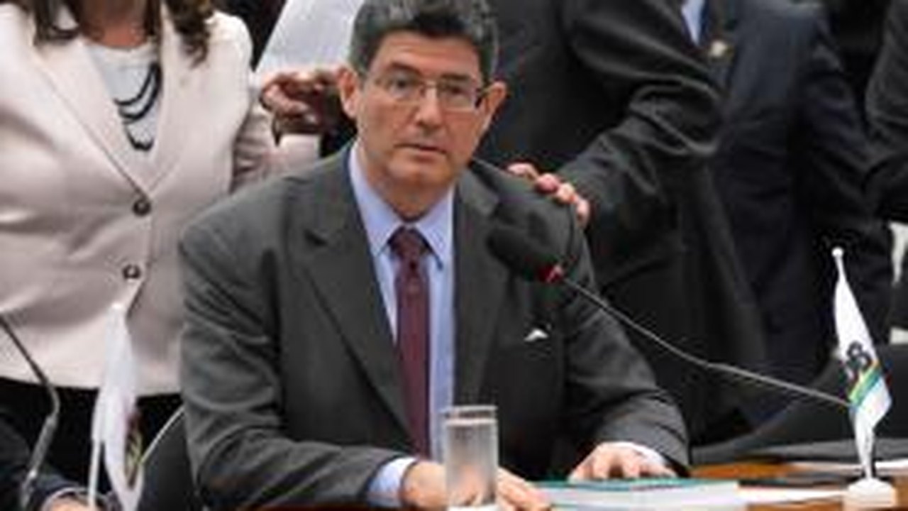 Levy recebe senadores no Ministério da Fazenda e discute unificação do ICMS