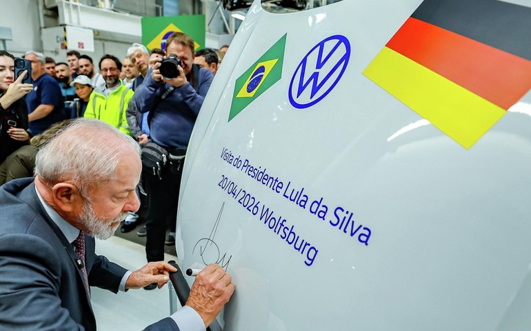 Lula reforça liderança na transição energética e recusa exportar minerais estratégicos sem valor agregado