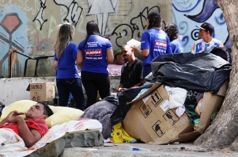 Anjos da Paz acolhem dependentes químicos no Centro em Maceió