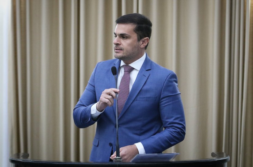 Deputado Alexandre Ayres sugere lei que expõe nomes de Pedófilos em Alagoas