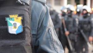 pm 