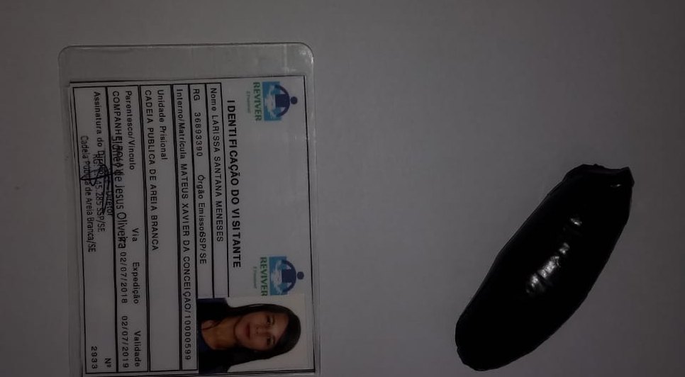 mulher é presa com drogas em Areia Branca
