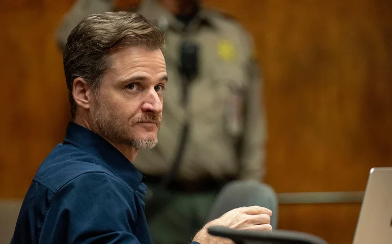 Médico do Havaí acusado de tentar matar a esposa é condenado por tentativa de homicídio