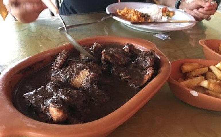 Galinha à Cabidela de Dona Lourdes é reconhecida como Patrimônio Cultural