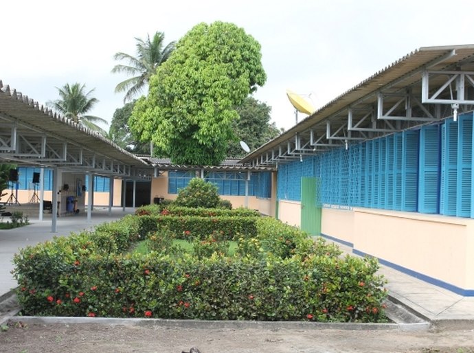 Secretaria da Educação entrega duas escolas reformadas em Arapiraca