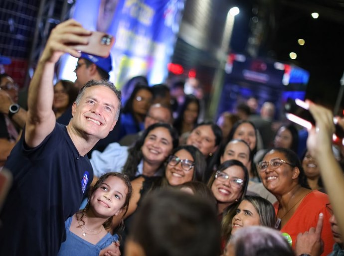 Renan Filho assume compromissos para mães atípicas e anuncia nova política de mobilidade para Rio Largo