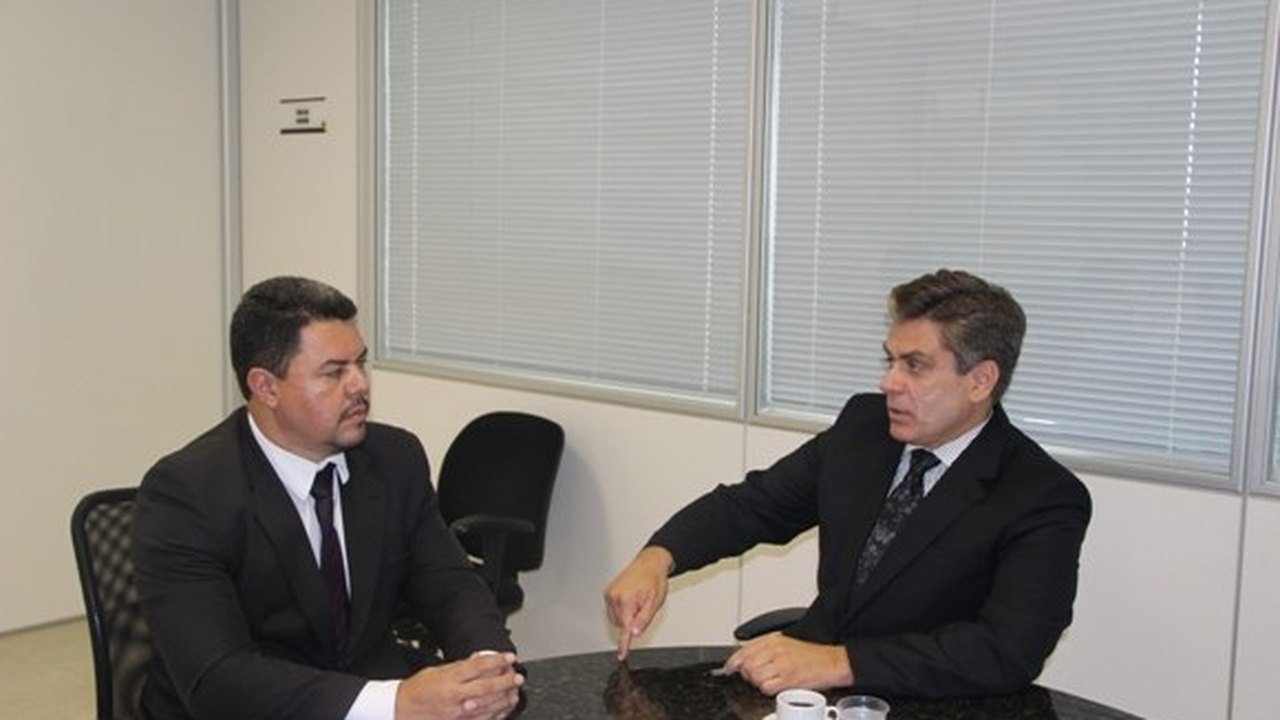 Detran/AL discute parceria com perícia da Polícia Federal no estado