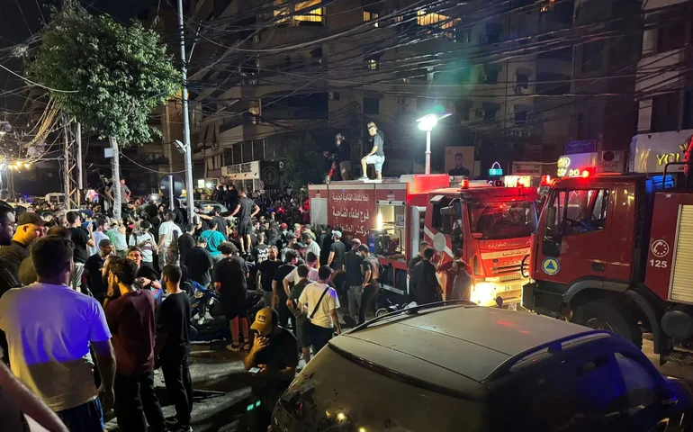 Israel ataca 'alvos específicos' em Beirute e Hezbollah responde com mísseis