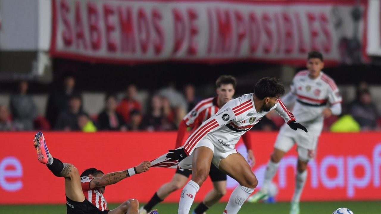 Leonardo Jardim avalia empate do Flamengo: 'Jogo extremamente agressivo'