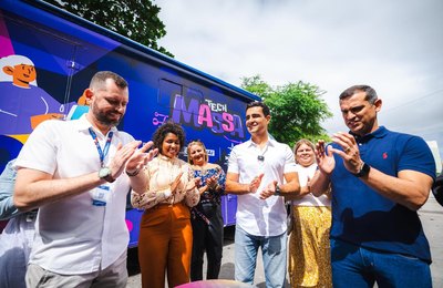 JHC lança programa de educação digital itinerante no Vergel e destaca importância da inovação