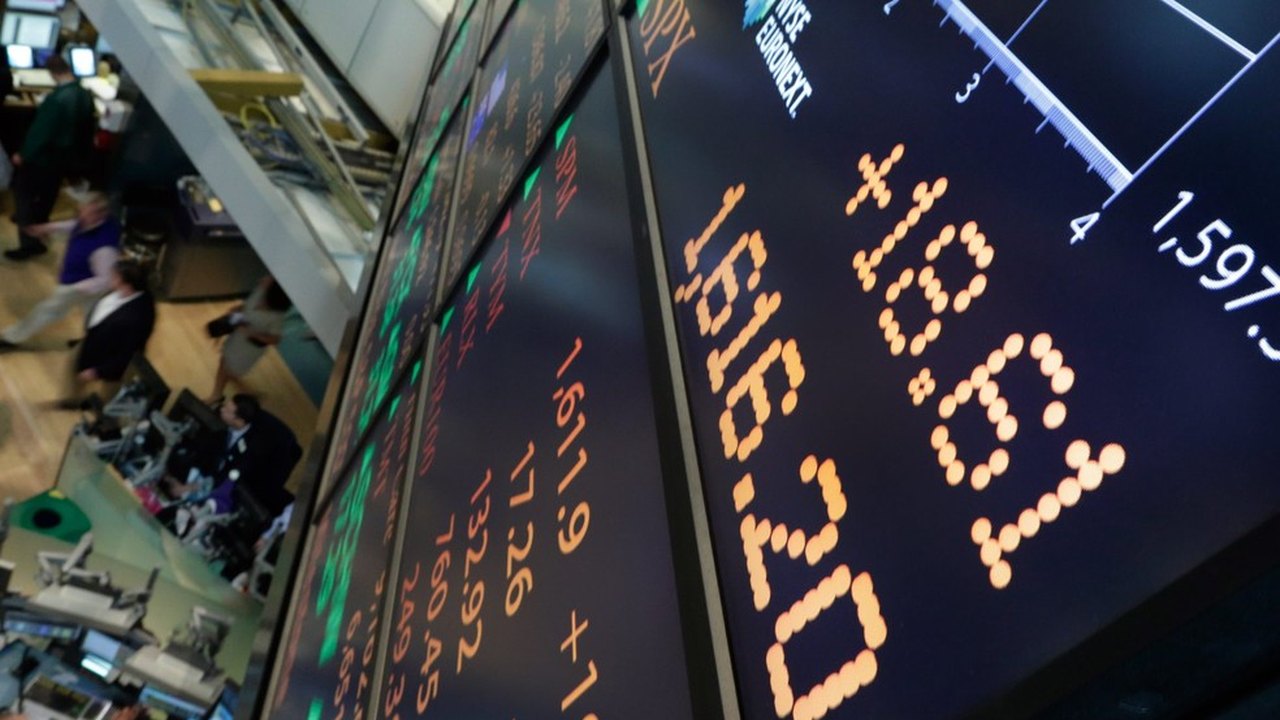Bolsas de NY fecham em alta, com decisão do Fed, Powell e guerra no radar