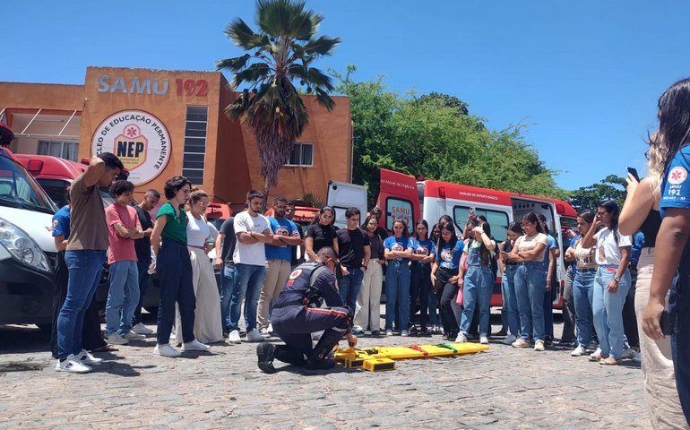 Samu capacita 31 acadêmicos para o projeto Samu nas Escolas