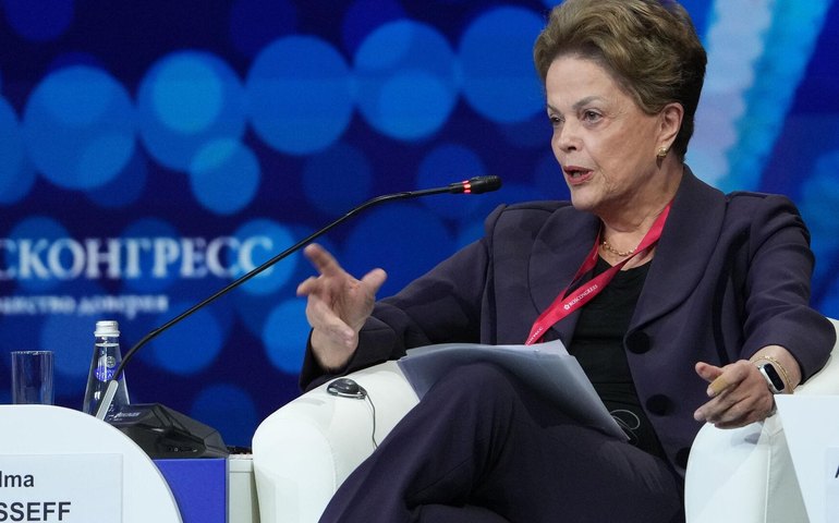 Não é multilateralismo que impede desenvolvimento, mas o hegemonismo, diz Dilma à Sputnik