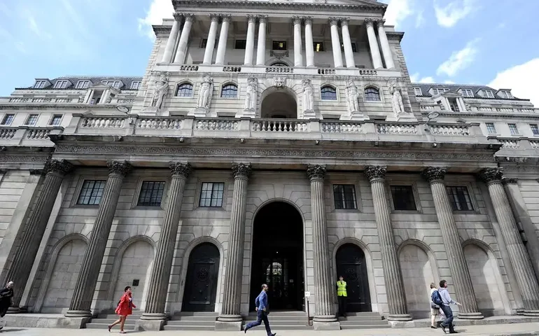 BoE diz que eleição britânica de 4 de julho 'não foi relevante' para decisão de manter juro