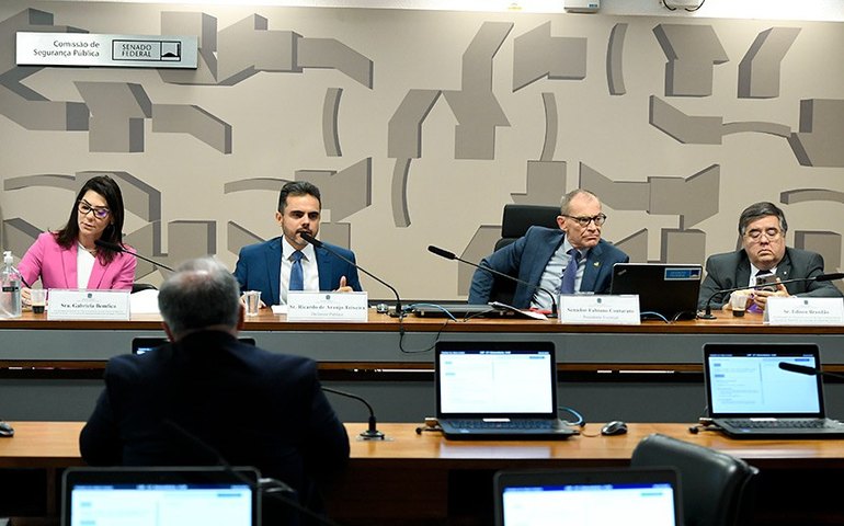 Defensores públicos apresentam retrato de sua atuação nos processos penais
