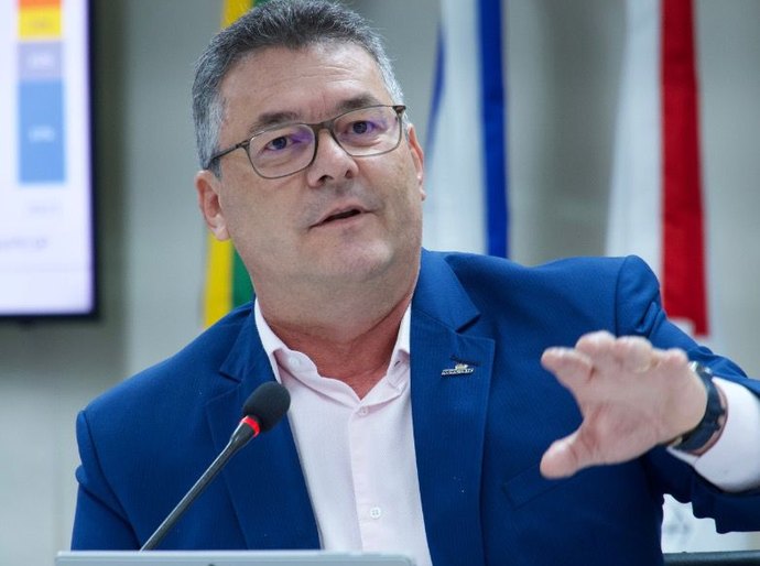 Fábio Guedes repudia ataques à Ufal e desafia candidato da extrema-direita ao debate sobre universidade pública