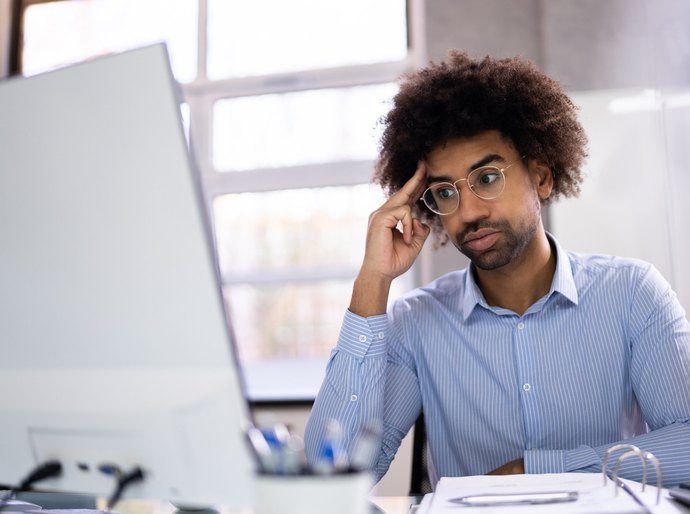 Maioria dos profissionais já tiveram boas ideias com IA, mas 9 em cada 10 sentem que ainda não conseguem executá-las