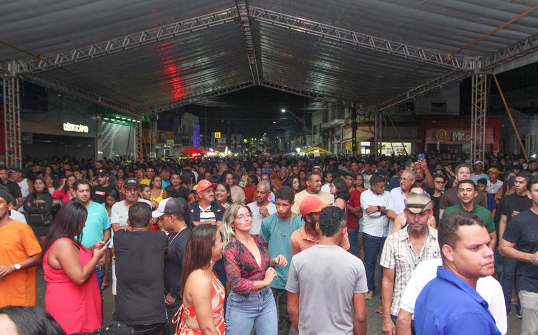 Prefeitura de Coruripe Celebra Festa do Servidor com Premiações e Shows Musicais