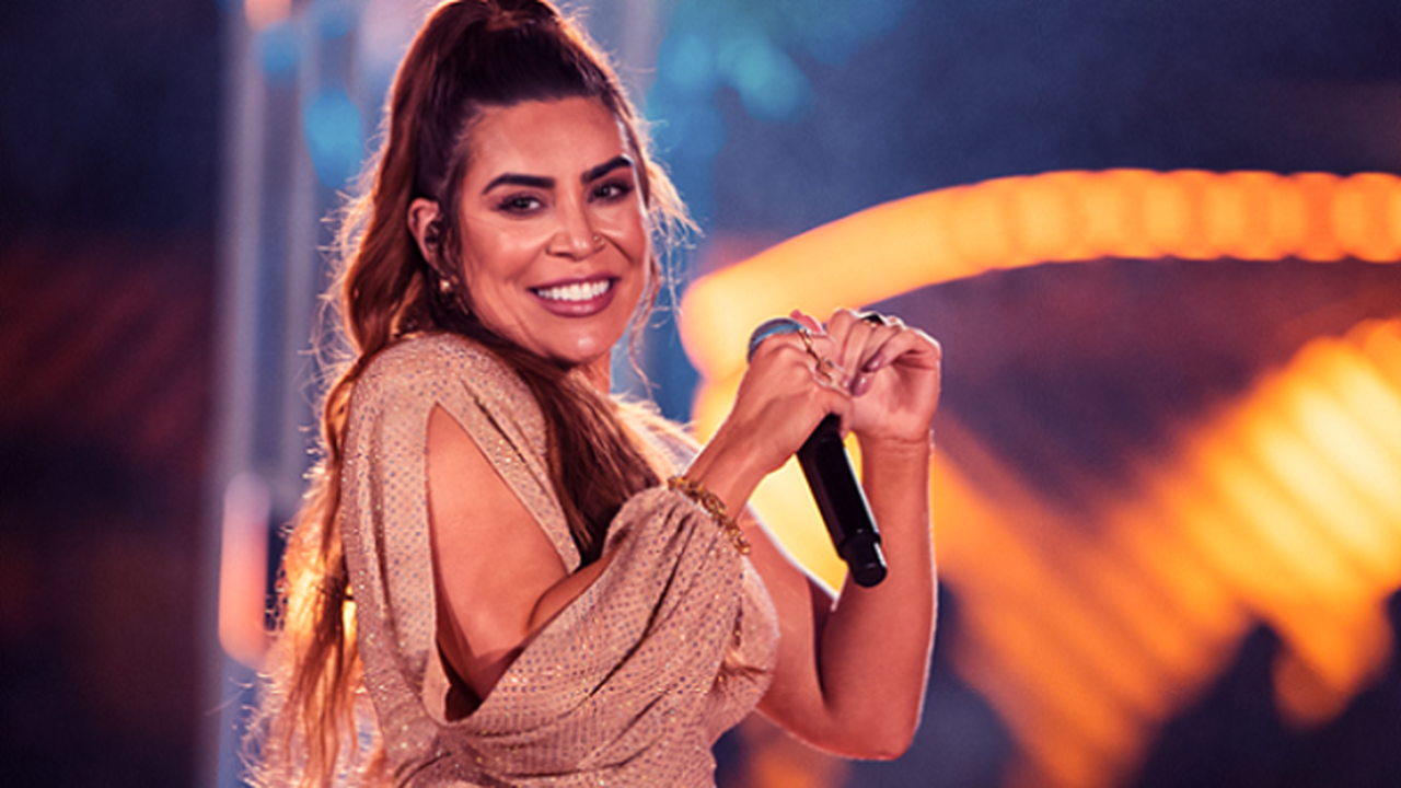 Naiara apresenta mais três faixas de novo projeto