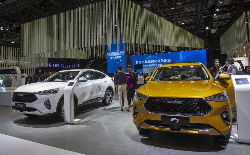 Vendas de carros na China crescem em novembro, com subsídio do governo e campanhas