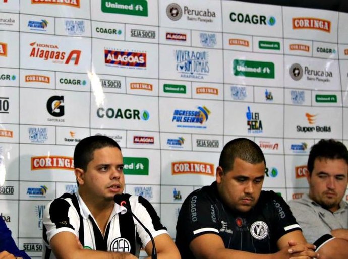 Diretoria alvinegra anuncia a saída do técnico Vica do comando do ASA