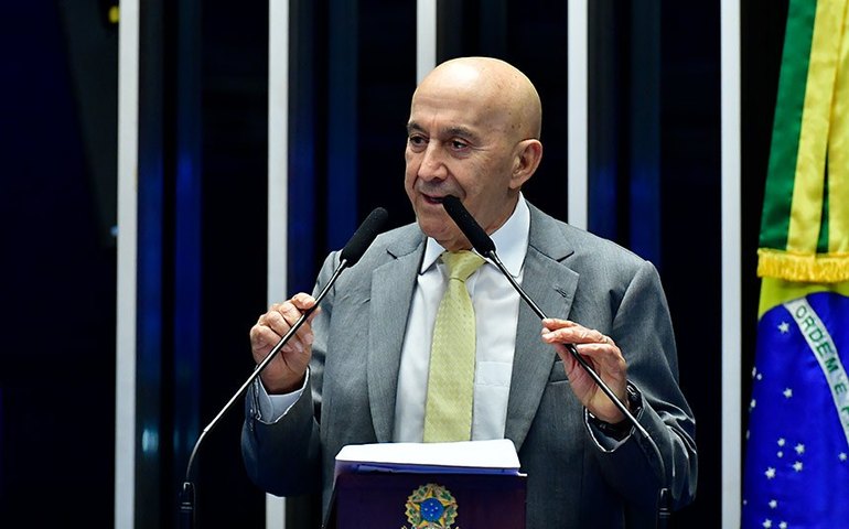 Confúcio Moura destaca importância da educação e do combate à fome  no país