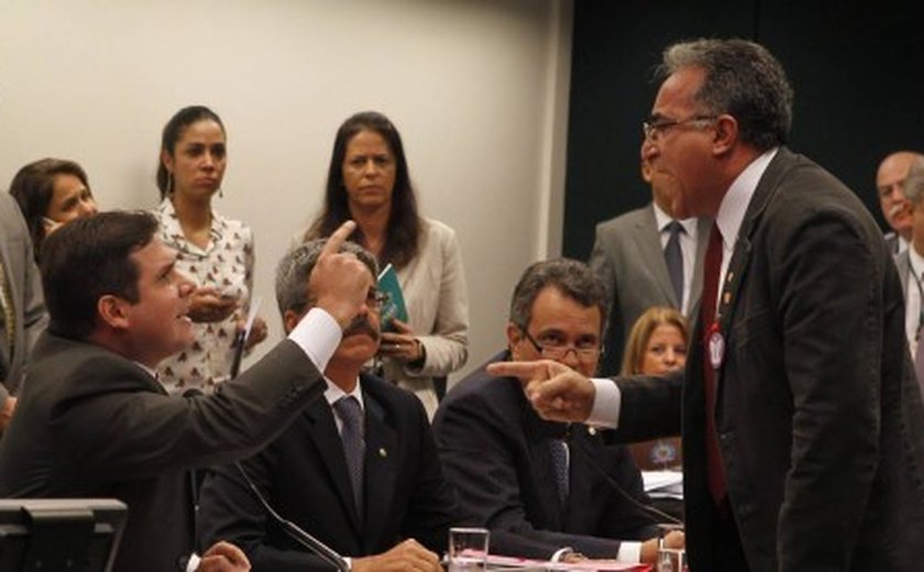 Corregedoria investiga deputado por bate boca na CPI da Petrobras