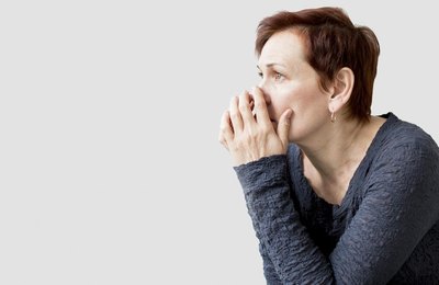 Alterações no olfato podem ser sinal precoce de Alzheimer, aponta novo estudo