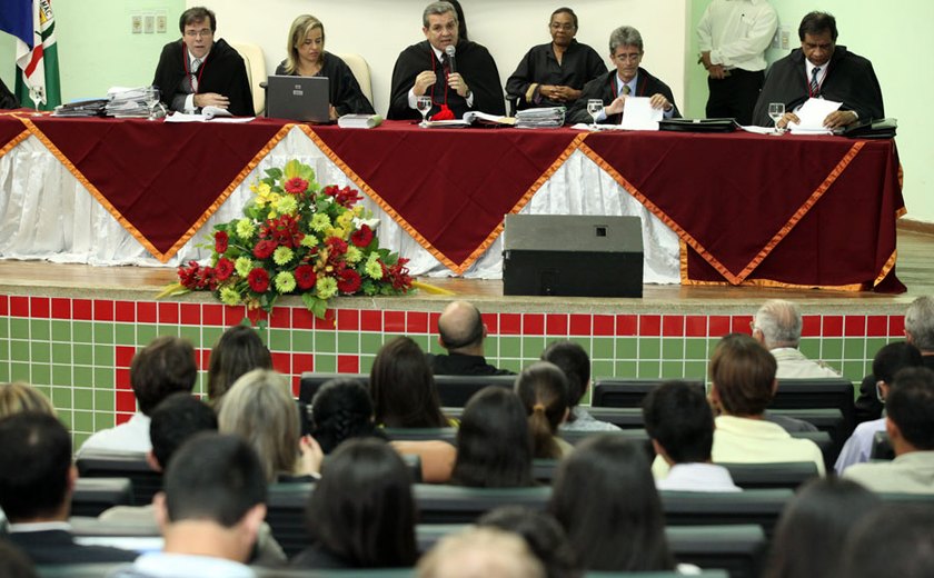 1ª Câmara Cível realiza sessão em Faculdade nesta quarta