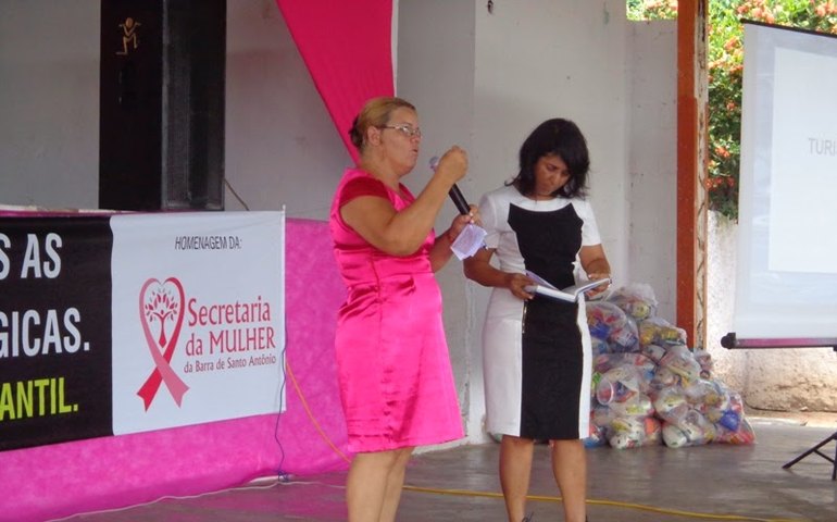 Caminhada da Mulher pela Paz atrai mais de 3 mil pessoas na Barra de Santo Antônio