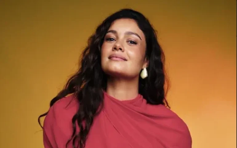 Natal em família e comida farta: Sophie Charlotte celebra a data na casa da avó, em Niterói