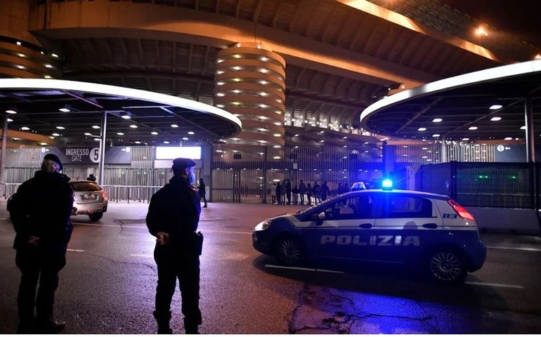 Torcedor do Newcastle é esfaqueado em Milão antes de partida pela Champions