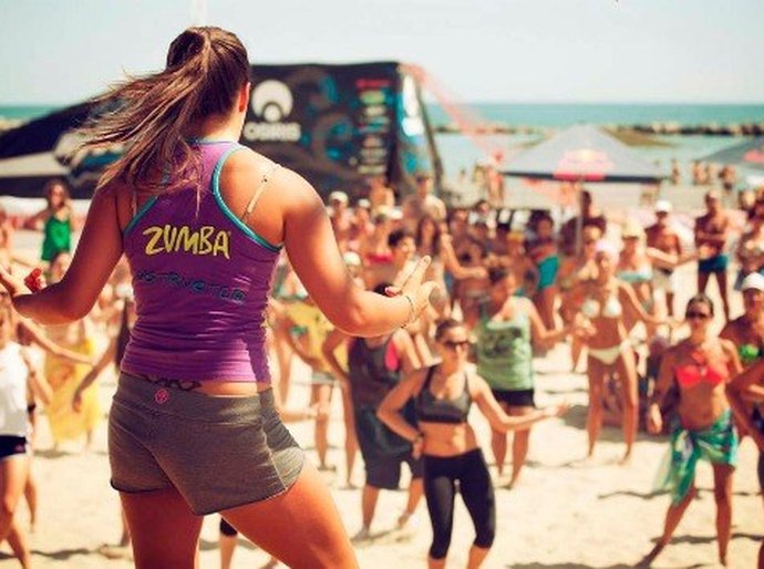 Projeto leva atividades esportivas e recreativas às praias alagoanas