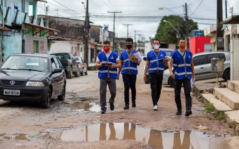Prefeitura orienta mais de 8 mil pessoas sobre ligação irregular de esgoto no Clima Bom