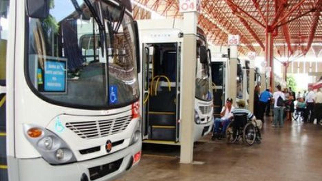 Parangolé: Banda baiana “foge” de pré-carnaval por falta de pagamento e depois é detida