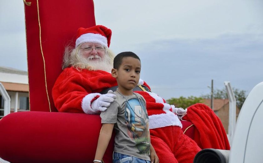 Natal de Luz de Palmeira continua com carreata do Papai Noel neste fim de semana