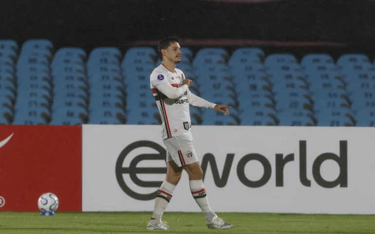 São Paulo supera tempestade e vence o Boston River na estreia da Sul-Americana