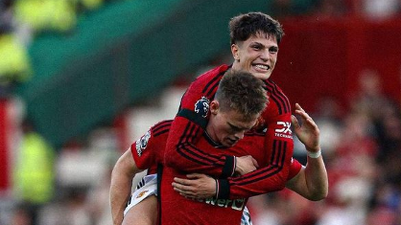 Garnacho marca golaço para o Manchester United contra o Everton; veja vídeo